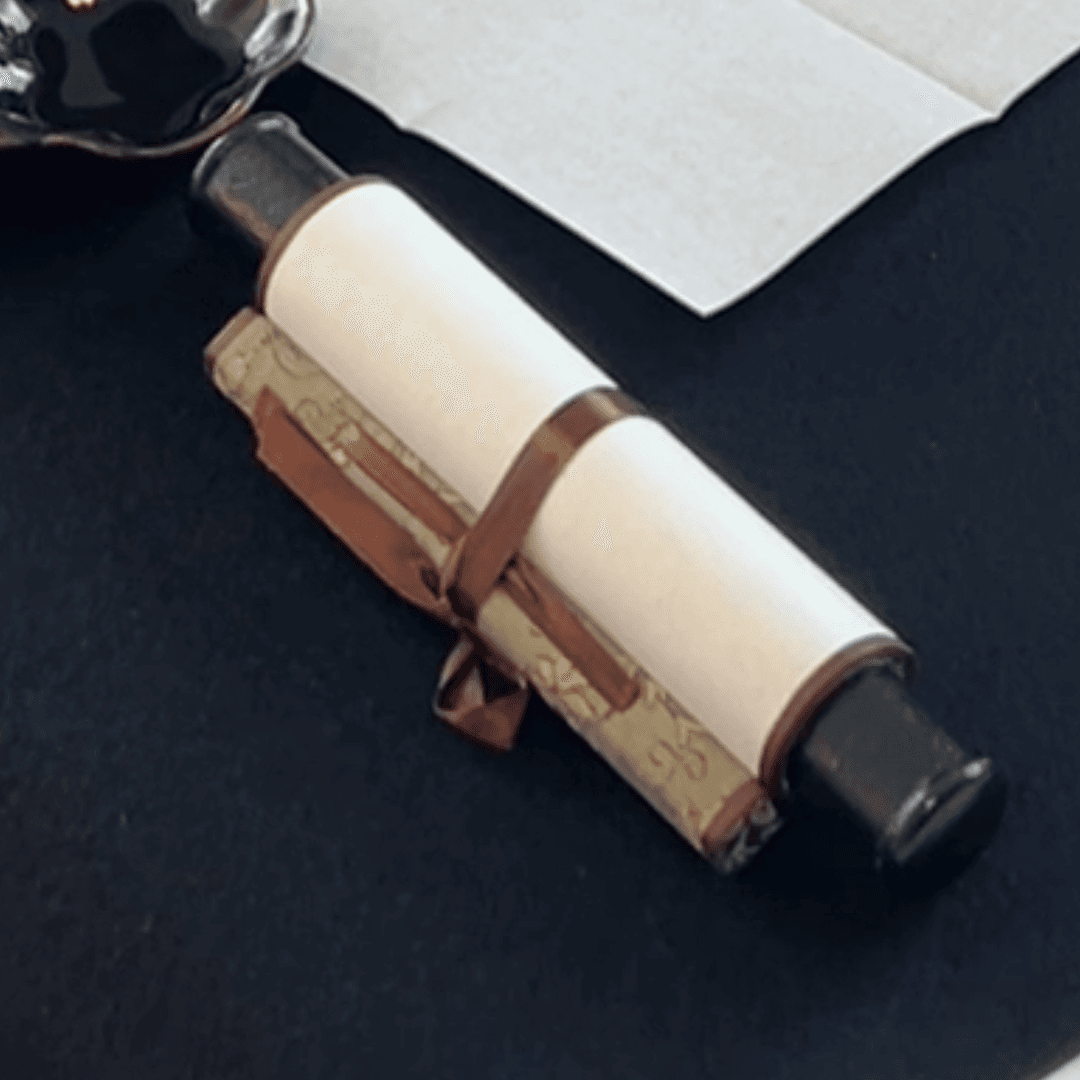 A traditional hanging scroll for Hangeul calligraphy