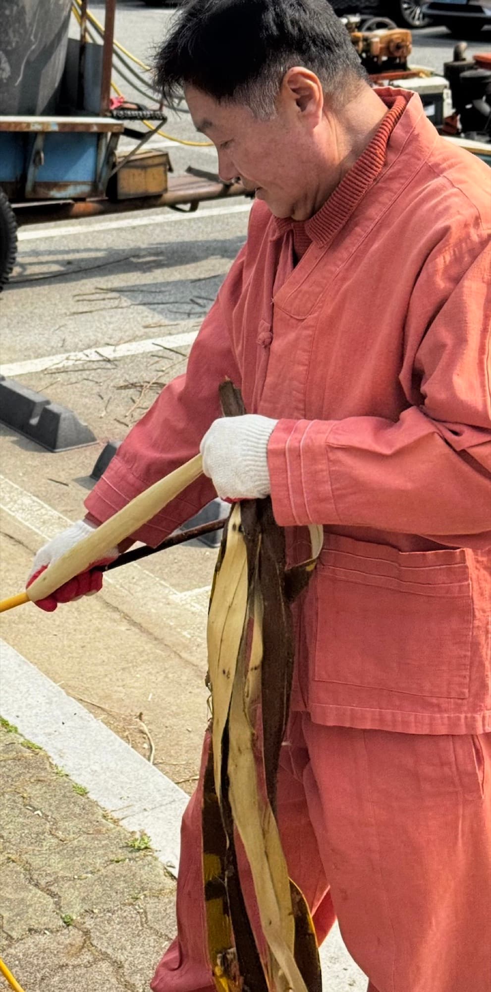 Traditional artisan Ahn Chi-yong